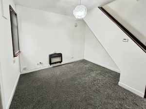 Dining room- click for photo gallery